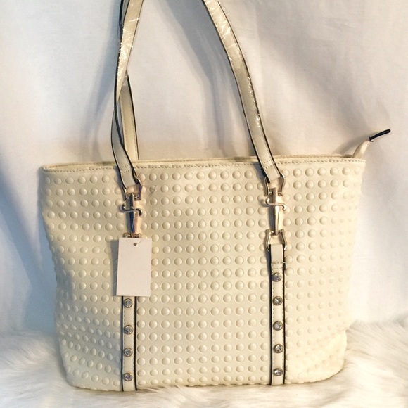 Passion of Essence Handbags - Off White Bucket Tote Bag